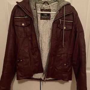 Dark red zíper jacket